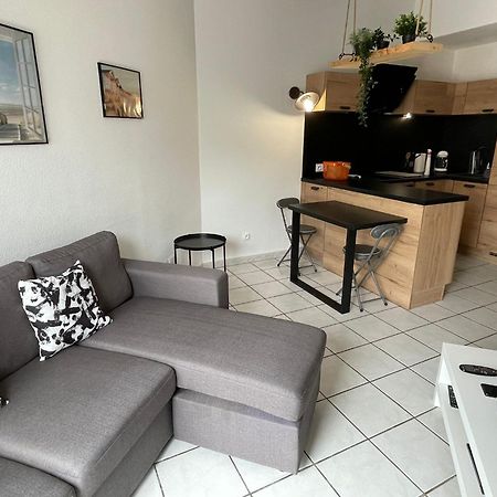 Villa 2 Etoiles Proche Plage Et Commerces サン・シプリアン 部屋 写真