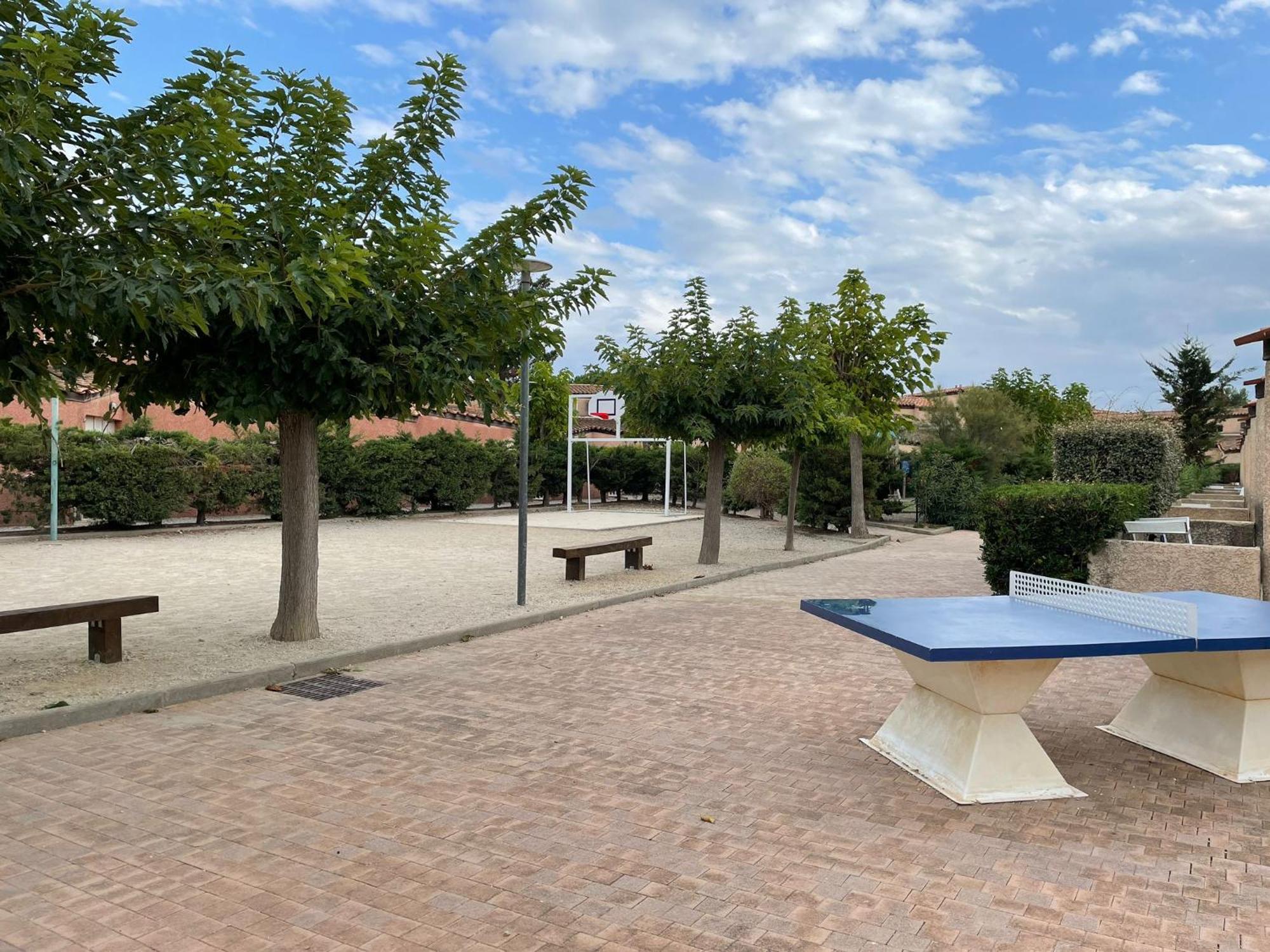 Villa 2 Etoiles Proche Plage Et Commerces サン・シプリアン 部屋 写真